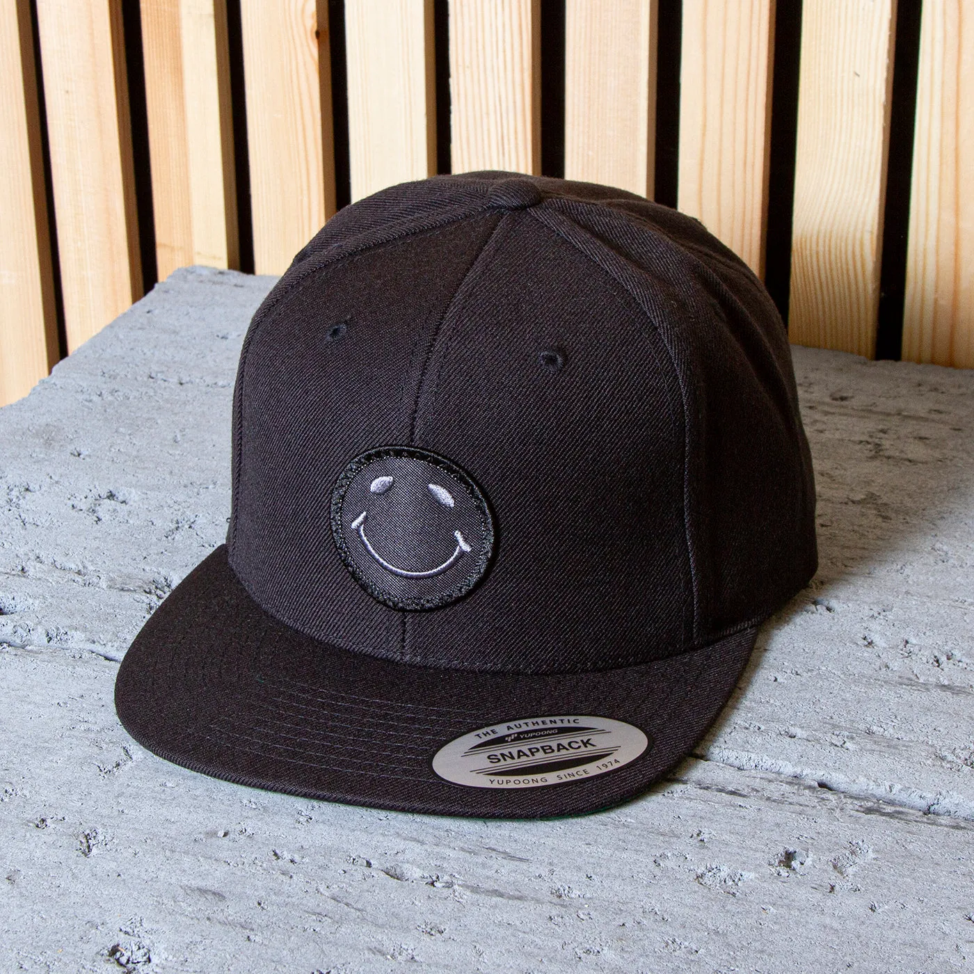 BB Smiley - Snapback - Black