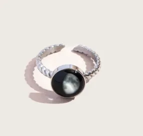 Moonglow Carina Twist Ring