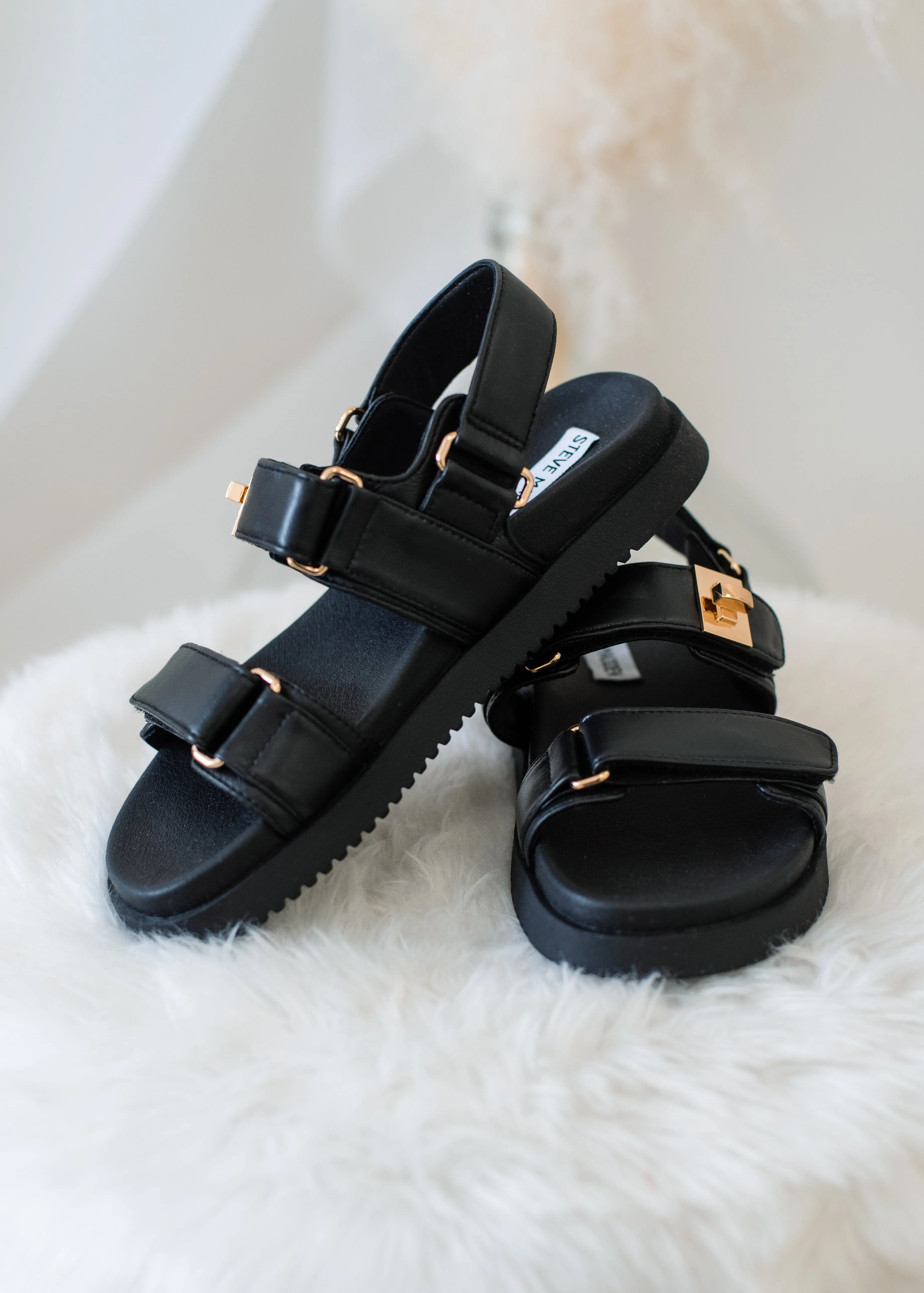 The Mona Sandal